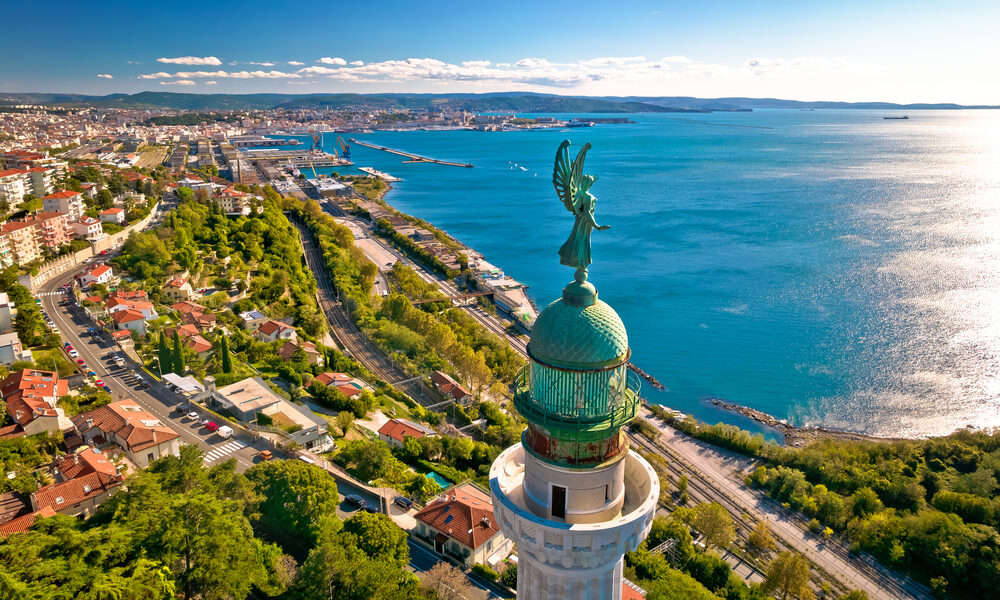 Faro di Trieste