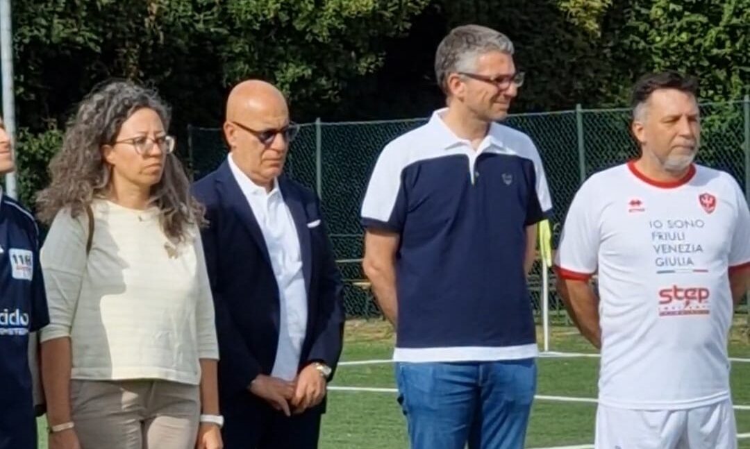 Da sinistra il vicesindaco Serena Tonel, il questore Pietro Ostuni e l'assessore Pierpaolo Roberti - Memorial "Figli delle Stelle" a Trieste, nel ricordo degli agenti e giornalisti scomparsi