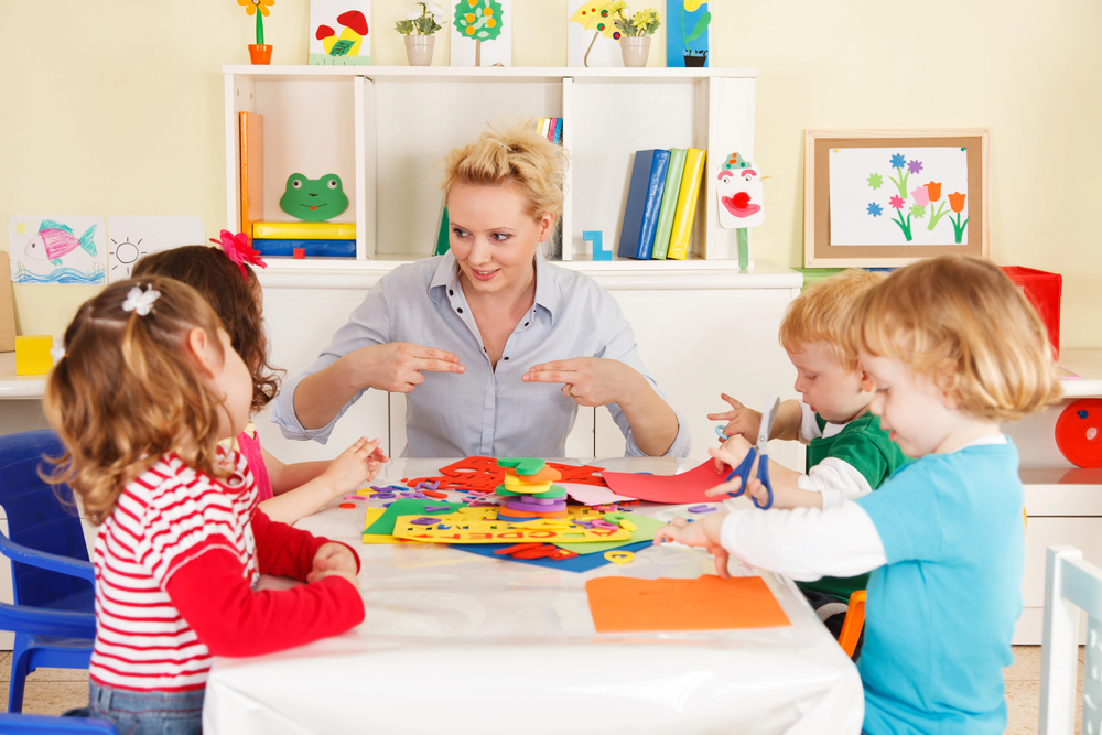 Bambini prescolastici in aula - Famiglia, nuovi fondi (1,4 mln) per le Sezioni Primavera dei piccoli comuni