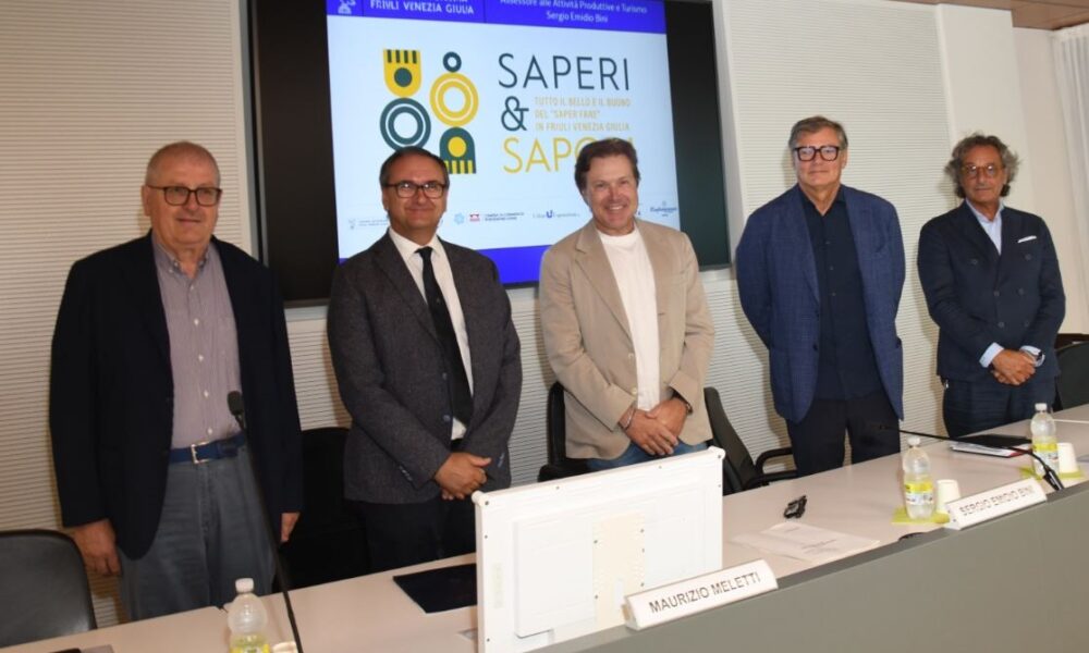 Foto di gruppo alla fine della conferenza stampa - SAPERI&SAPORI FVG, la vetrina dell’artigianato e agroalimentare a Udine
