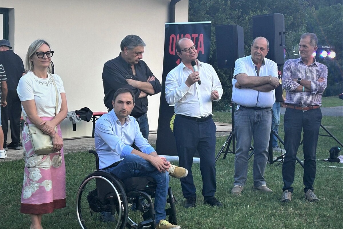 L'intervento del vicegovernatore Mario Anzil durante la tappa a Torreano