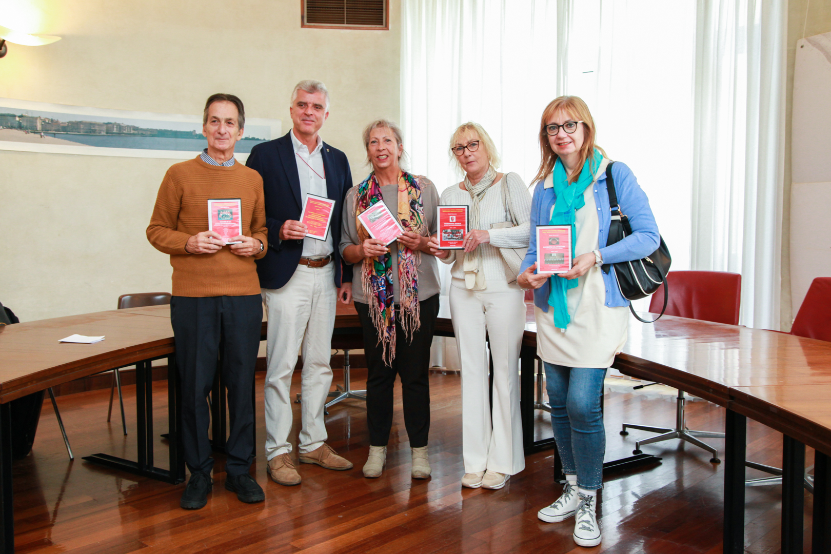 Dario Roccavini ( a sinistra) alla presentazione dei docufilm