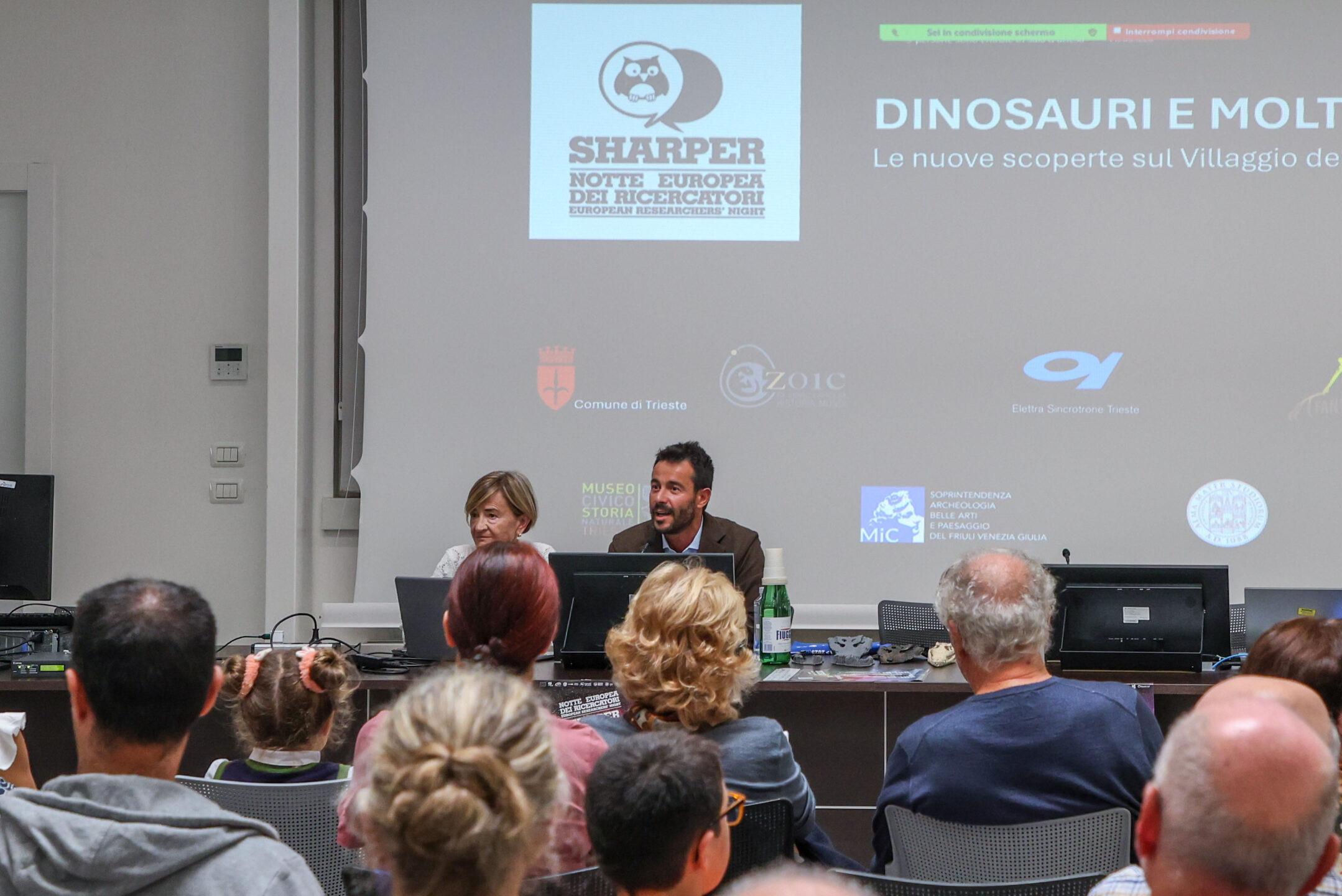 Michele Babuder all'incontro "Dinosauri e molto altro: le nuove scoperte del Villaggio del Pescatore"