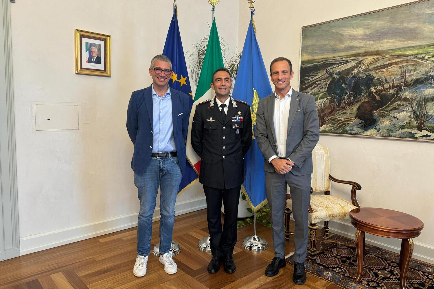 Da sinistra l'assessore Roberti, il comandante Migliozzi e il governatore Fedriga - Trieste: sicurezza al centro, incontro tra Fedriga e il nuovo comandante dei Carabinieri