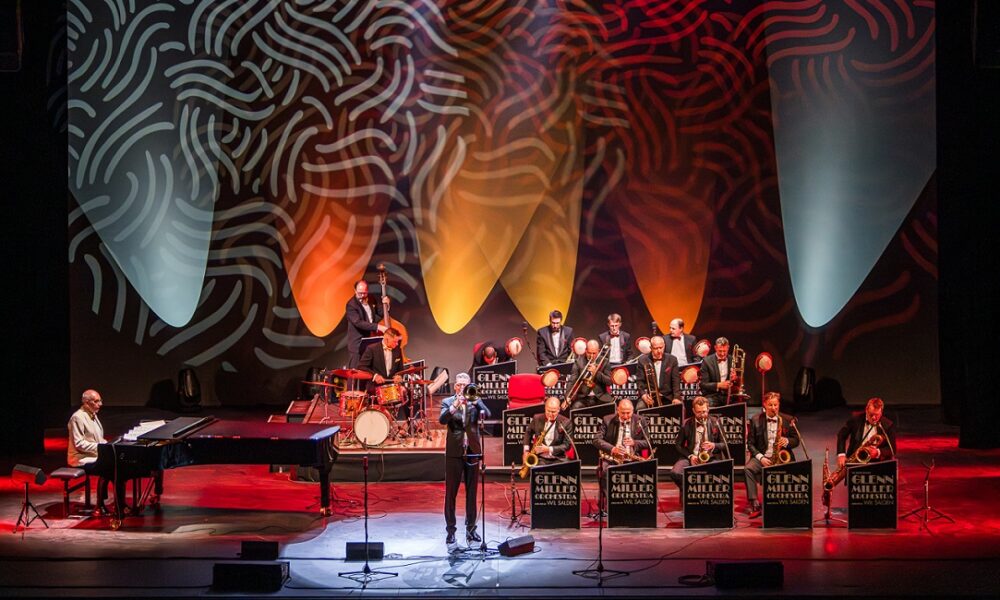 La Glenn Miller Orchestra diretta da Wil Salden (© Simone Di Luca)