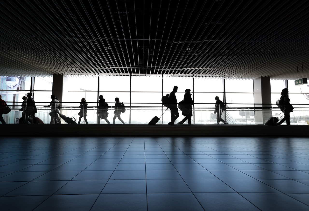 Persone in aeroporto