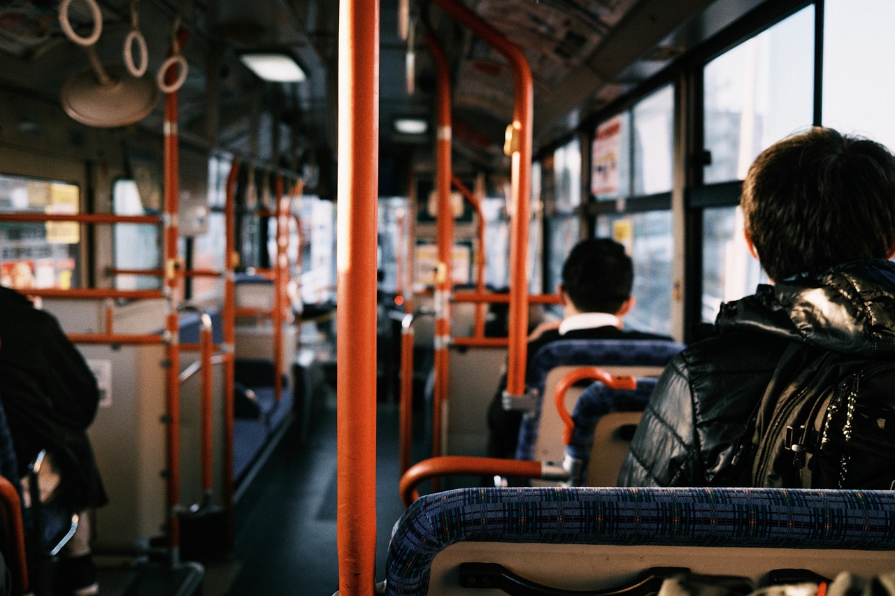 Interno di un bus - Lavoro, 80 posizioni aperte per il recruiting day Tpl Fvg