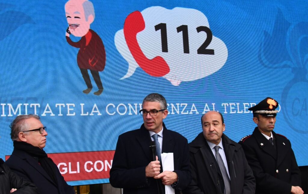 L'assessore Pierpaolo Roberti alla presentazione della campagna di comunicazione "Stop truffe!"