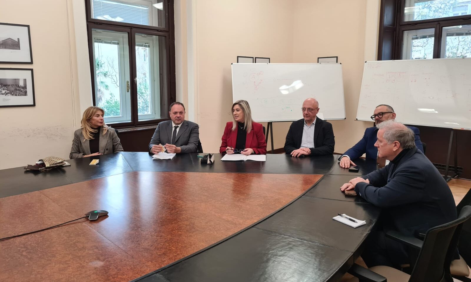 Una fase della conferenza stampa alla presenza dell'assessore Cristina Amirante