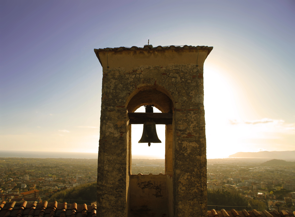 Campanile - Multa sacerdoti Dolina