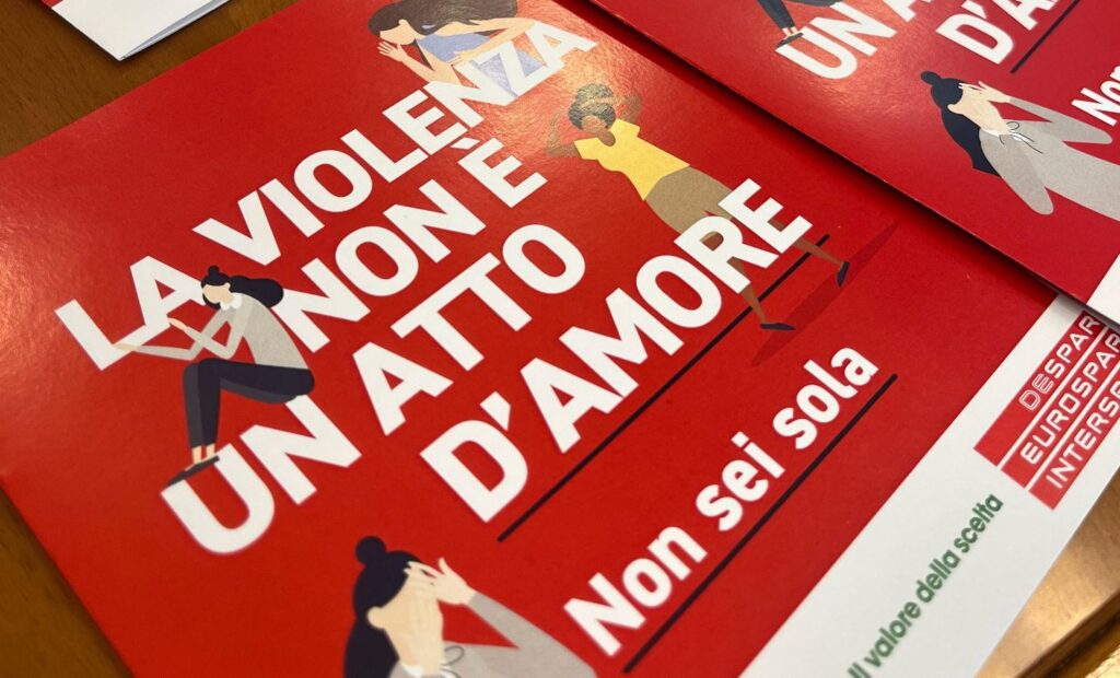 La brochure denominata "La violenza non è un atto d'amore - Non sei sola"