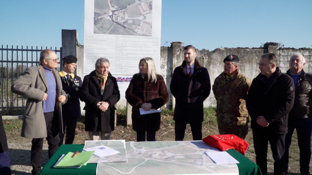 L'assessore Cristina Amirante all'avvio del cantiere della rotatoria di Palmanova