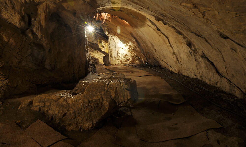 Visita speleologica